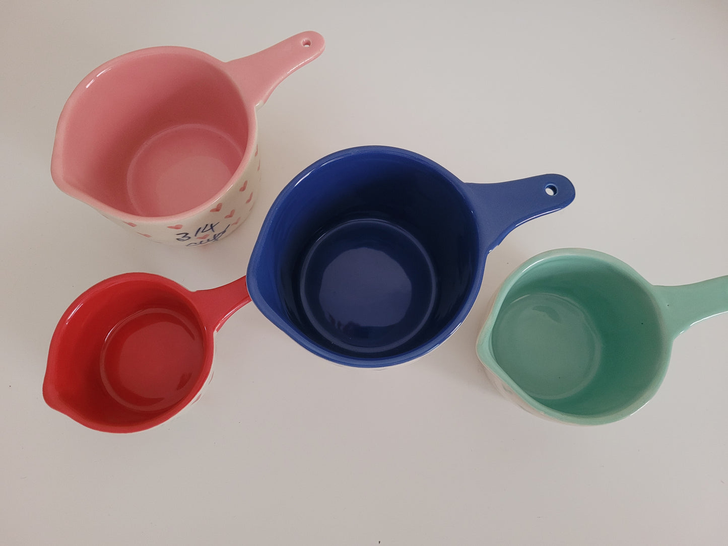 Little Hearts Stoneware Measuring Cups (Set of 4 )