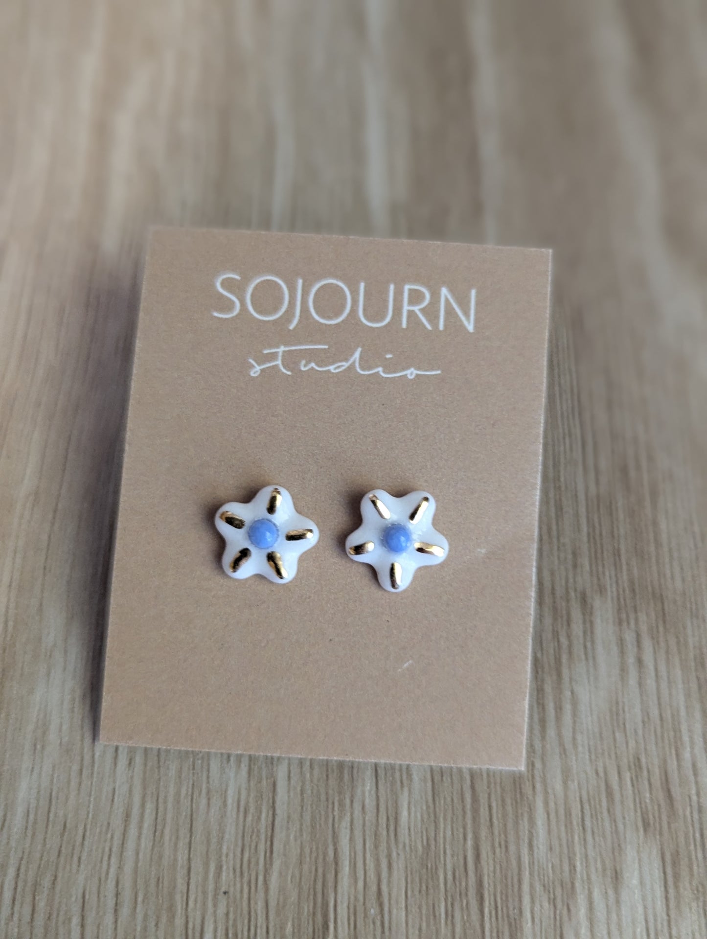 Ceramic studs