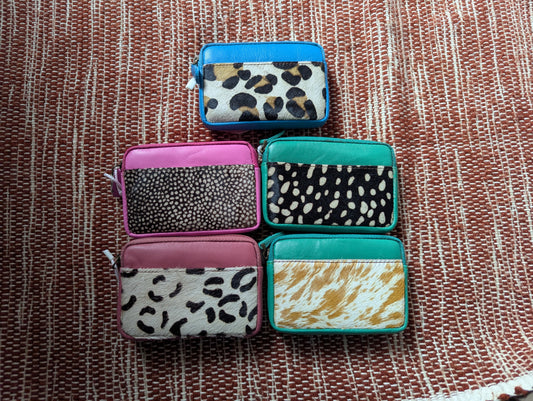 Small structured coin purse/card holder