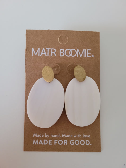 Dhavala Earrings - Pearl Stud