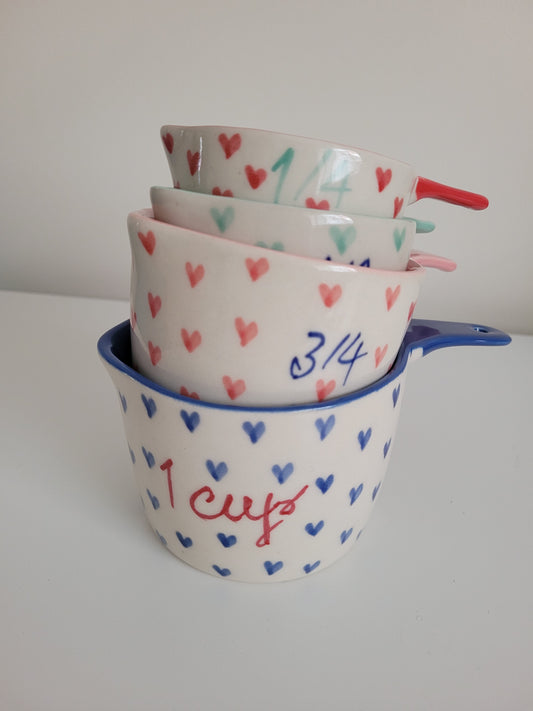Little Hearts Stoneware Measuring Cups (Set of 4 )
