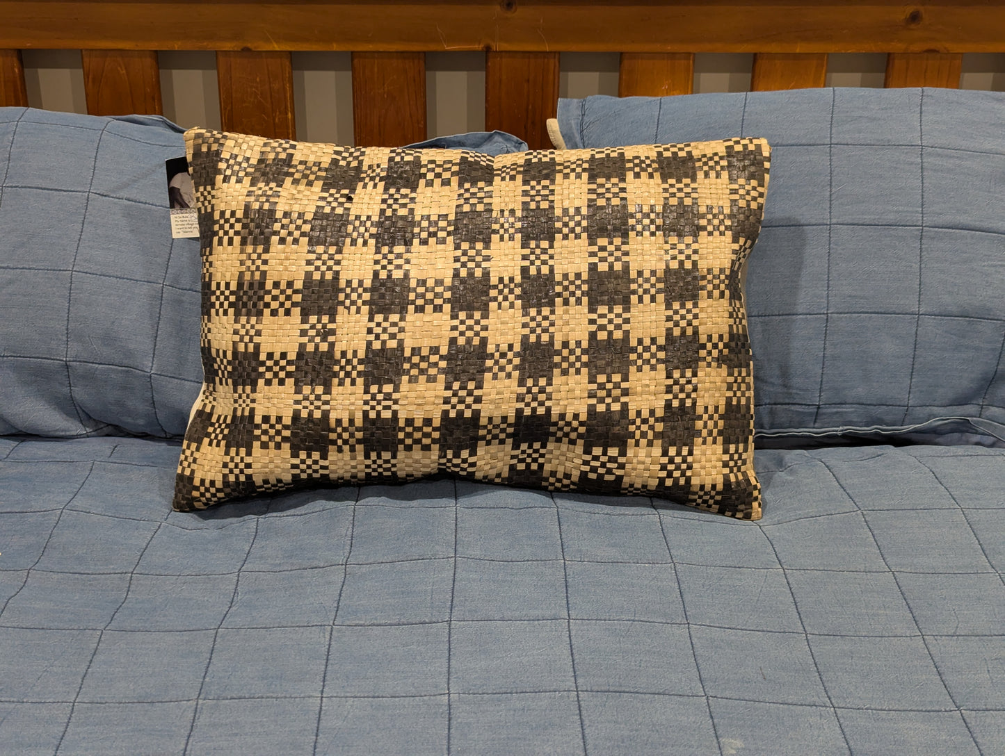 Rectangular woven cushion