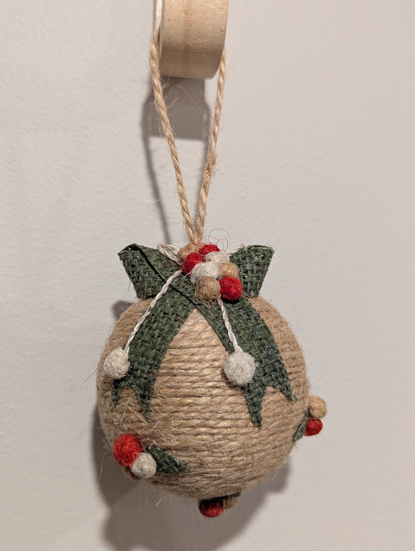 Jute Baubles Many different Designs