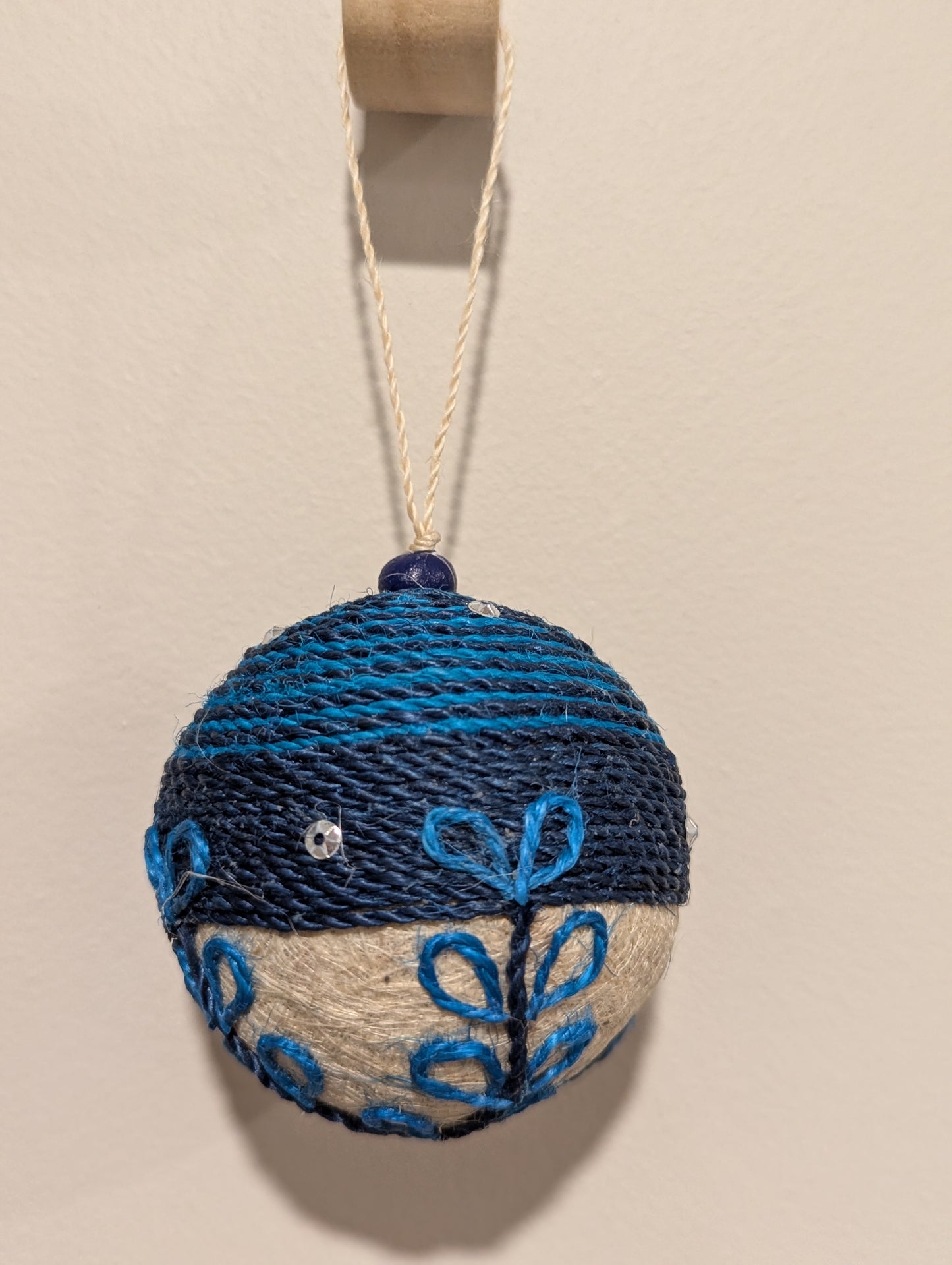 Jute Baubles Many different Designs