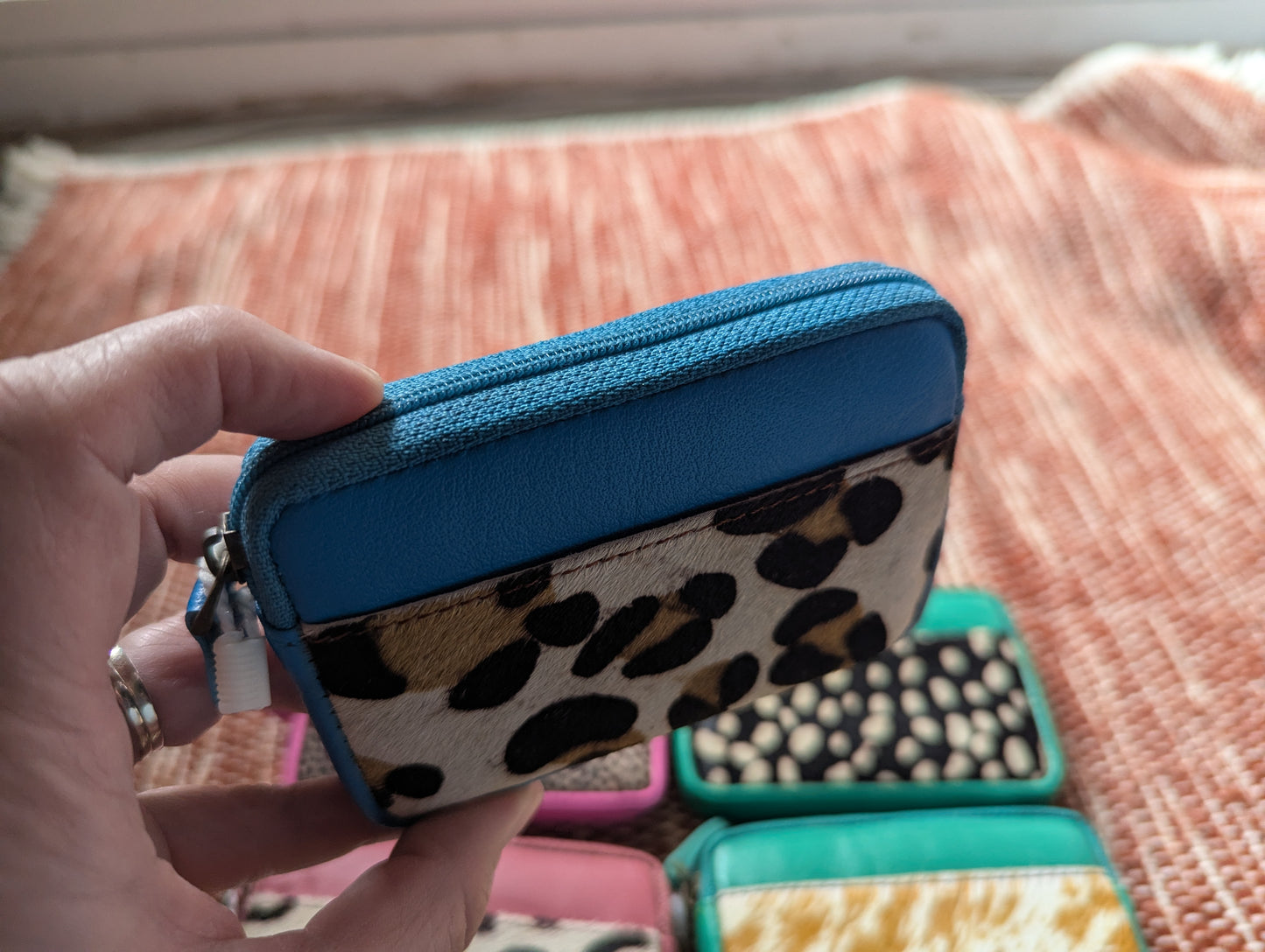 Small structured coin purse/card holder