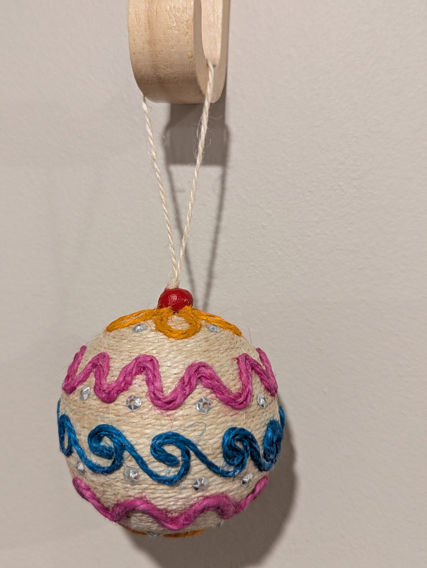 Jute Baubles Many different Designs