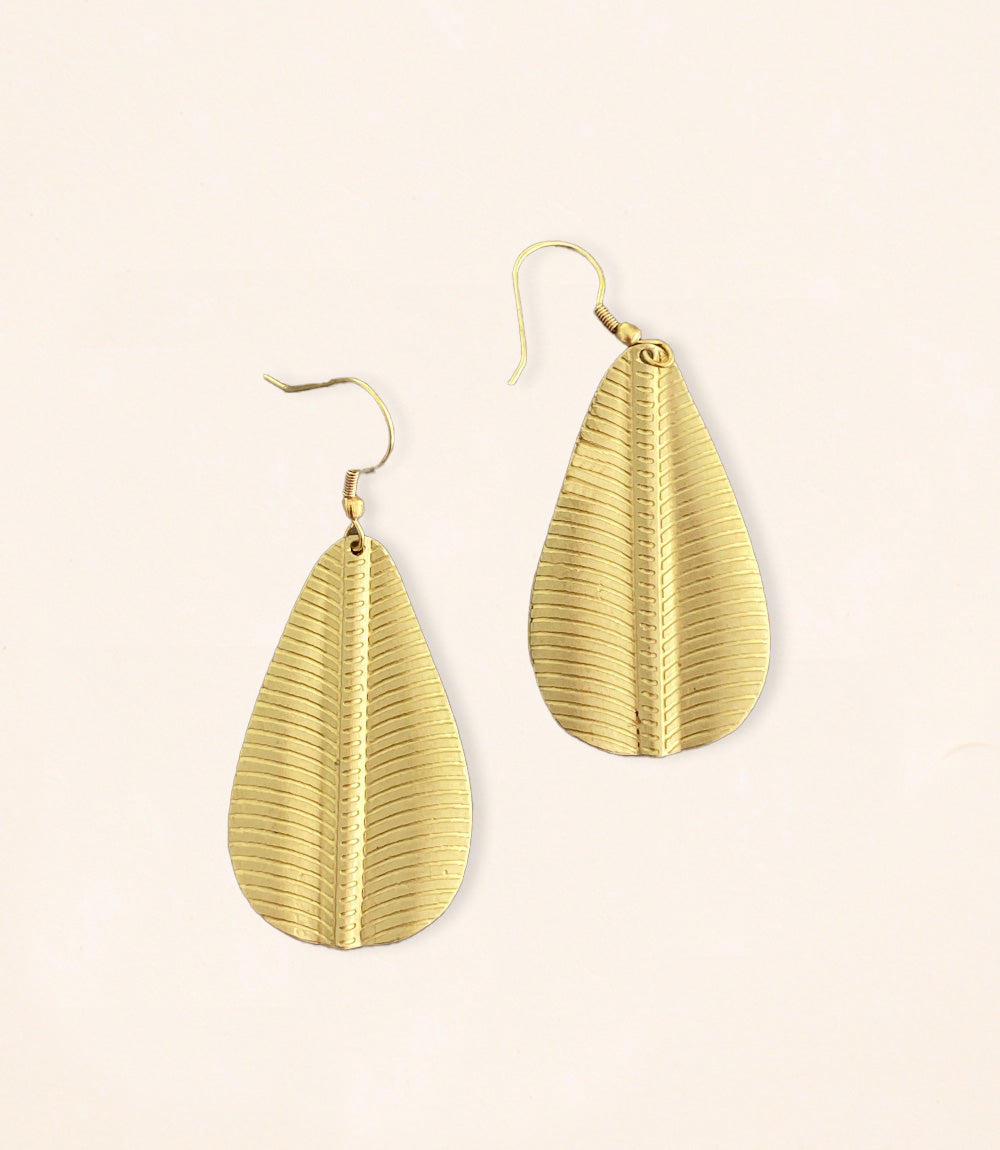 Golden leaves earrings