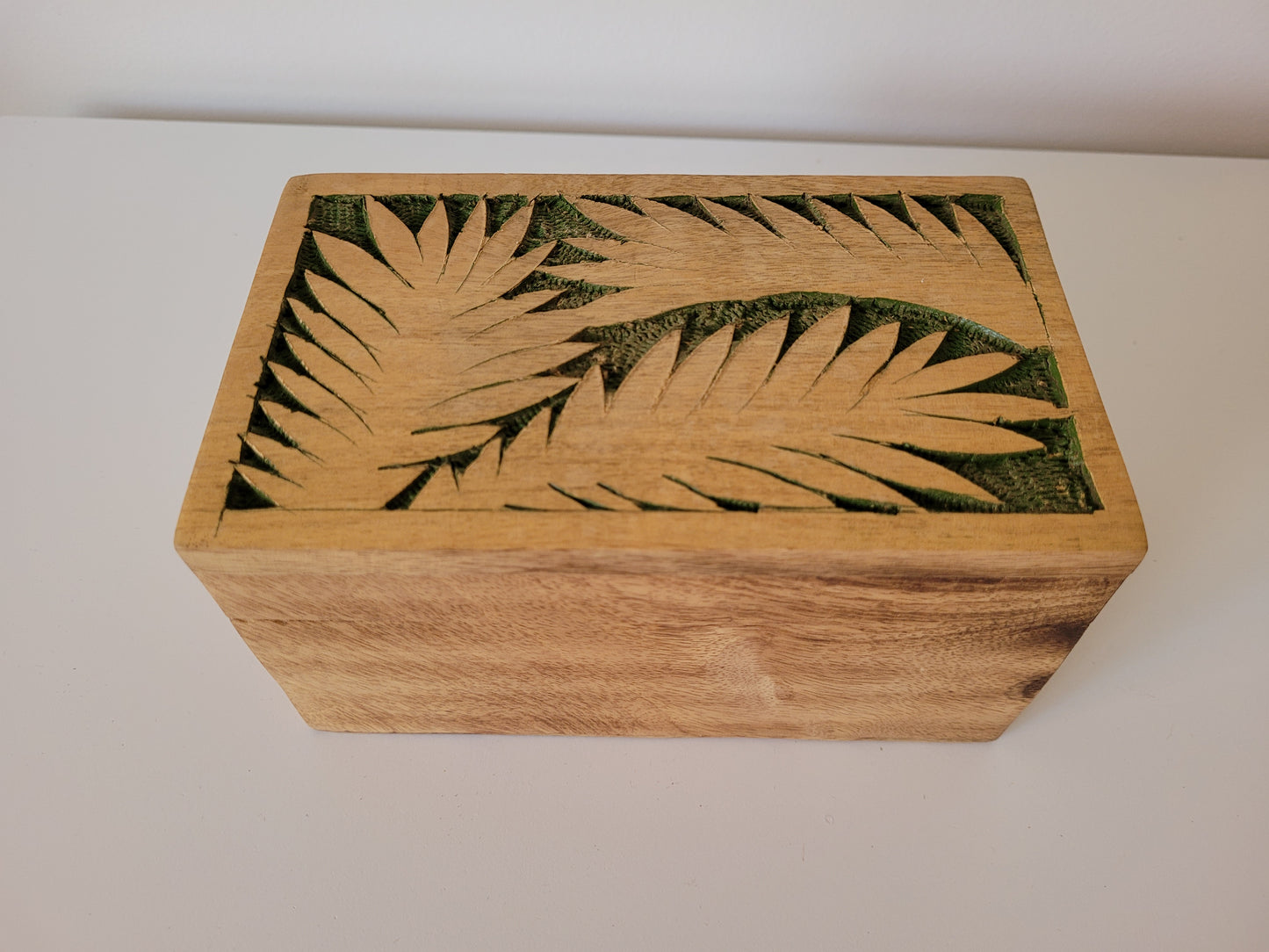 Wooden Box Green leaf